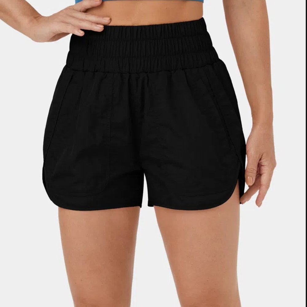 HALARA High Waisted Shorts 2.5'' - Black